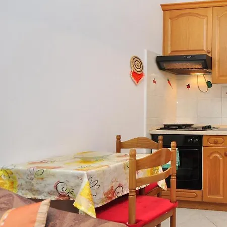 Seget Donji 10023a * טרוגיר